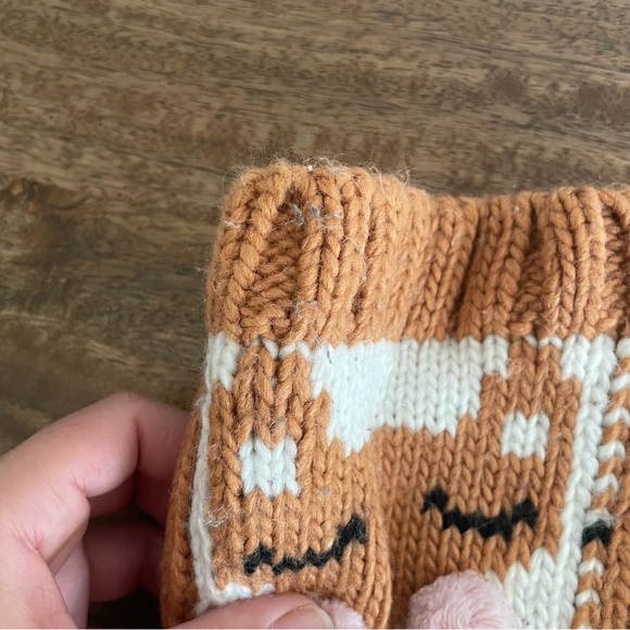 Aerie sz Small 5/6 crochet slippers fox faces socks - Picture 3 of 9